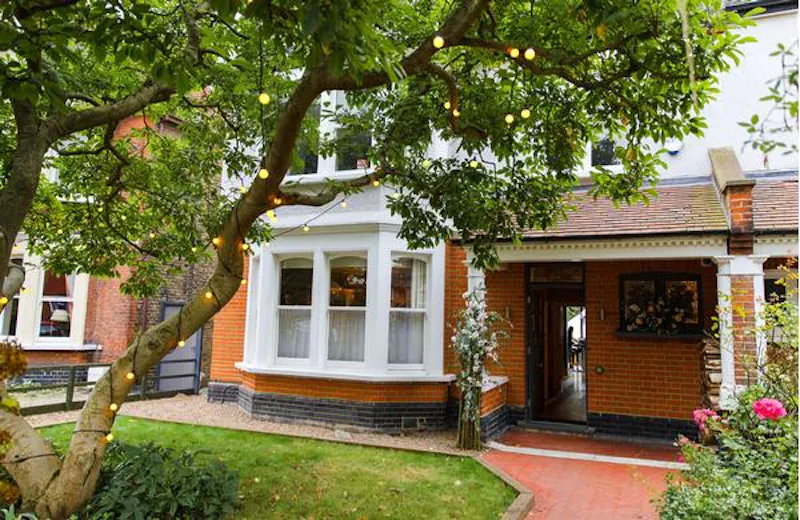 Acton family home, B1771 (photo 1)