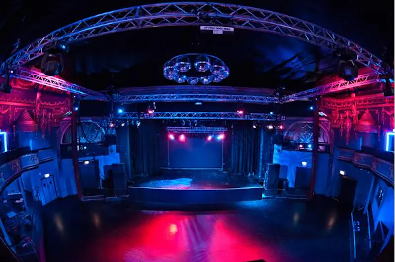 Iconic Brixton Venue, R813 (photo 3)