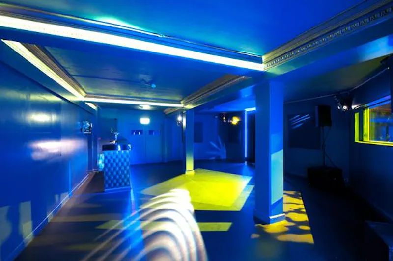 Iconic Brixton Venue, R813 (photo 14)