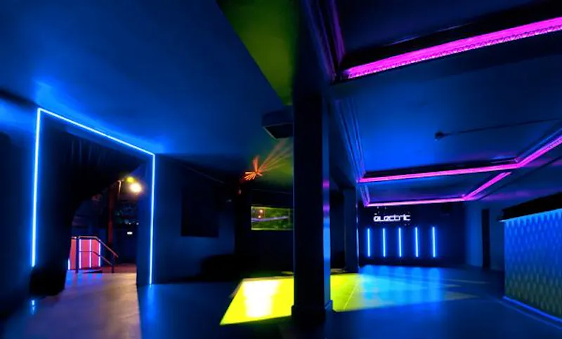 Iconic Brixton Venue, R813 (photo 16)
