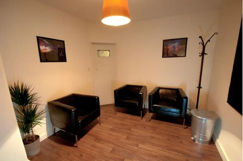 Dressing room at Iconic Brixton Venue, R813 (photo 21)