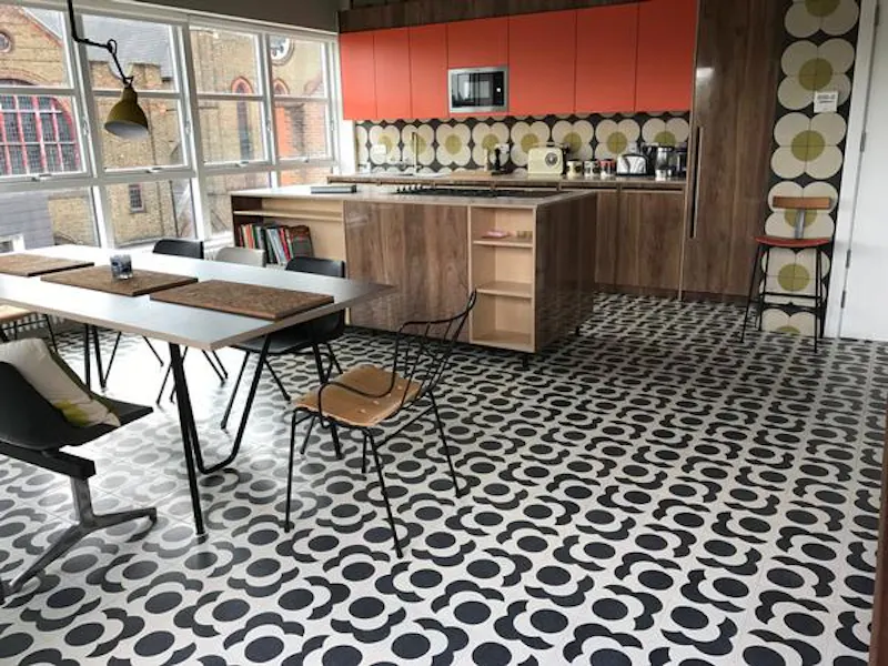 Kitchen at Orla Kiely Clapham apartment, F1144 (photo 1)