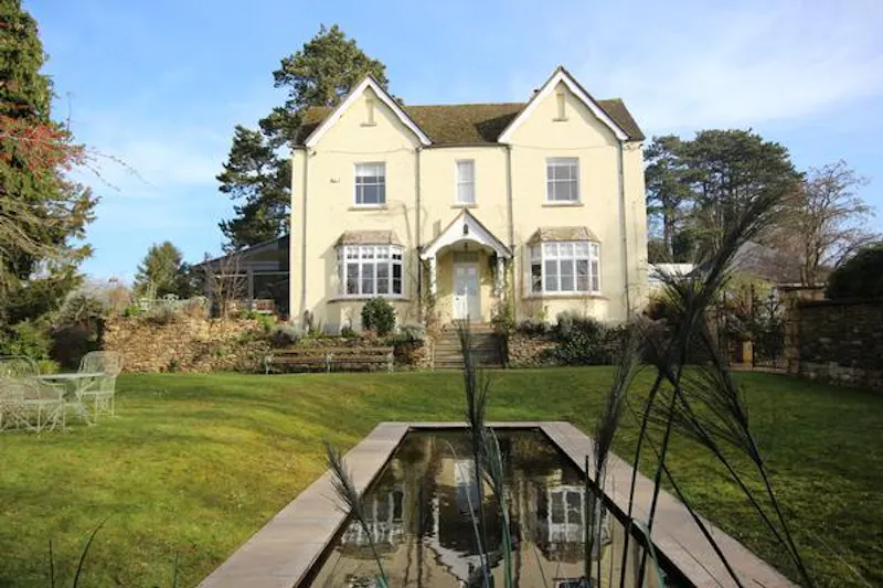 Stunning stroud house, B1773 (photo 5)