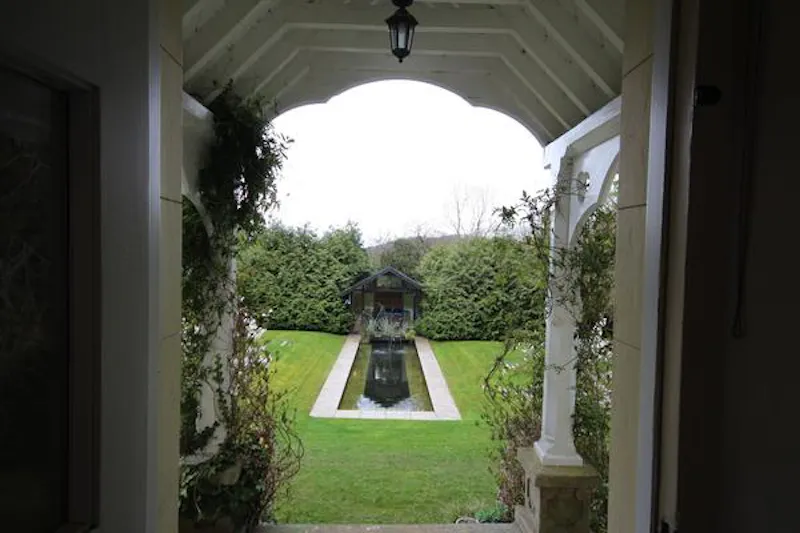 Stunning stroud house, B1773 (photo 19)