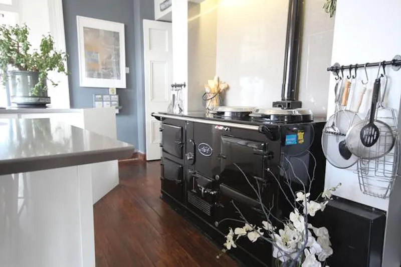 Aga at Stunning stroud house, B1773 (photo 31)