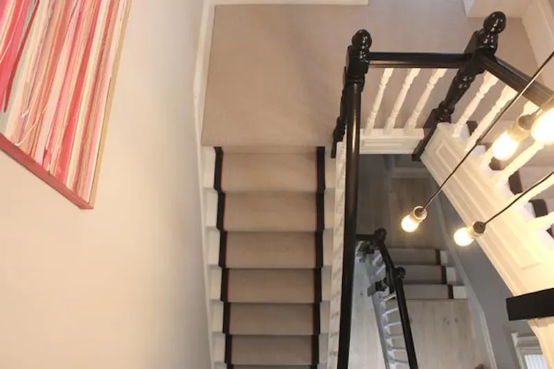 Staircase at Stylish Streatham house, B1774 (photo 16)