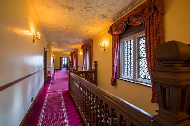 Elizabethan estate in Water End, G303 (photo 27)