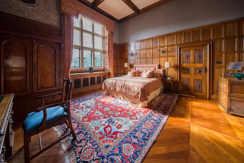 Bedroom at Elizabethan estate in Water End, G303 (photo 30)