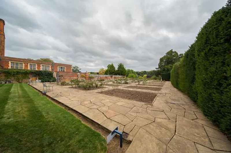 Elizabethan estate in Water End, G303 (photo 55)