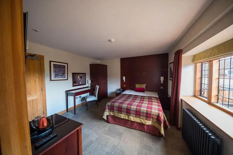 Bedroom at Elizabethan estate in Water End, G303 (photo 63)