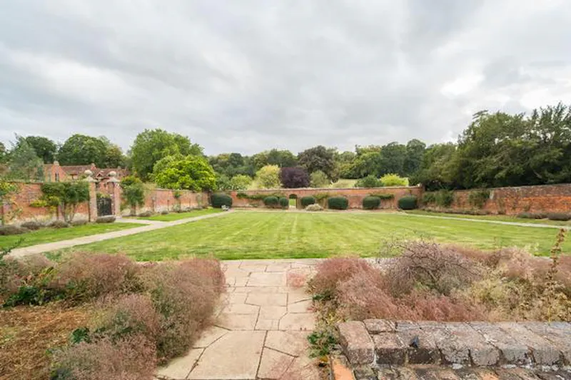 Elizabethan estate in Water End, G303 (photo 66)