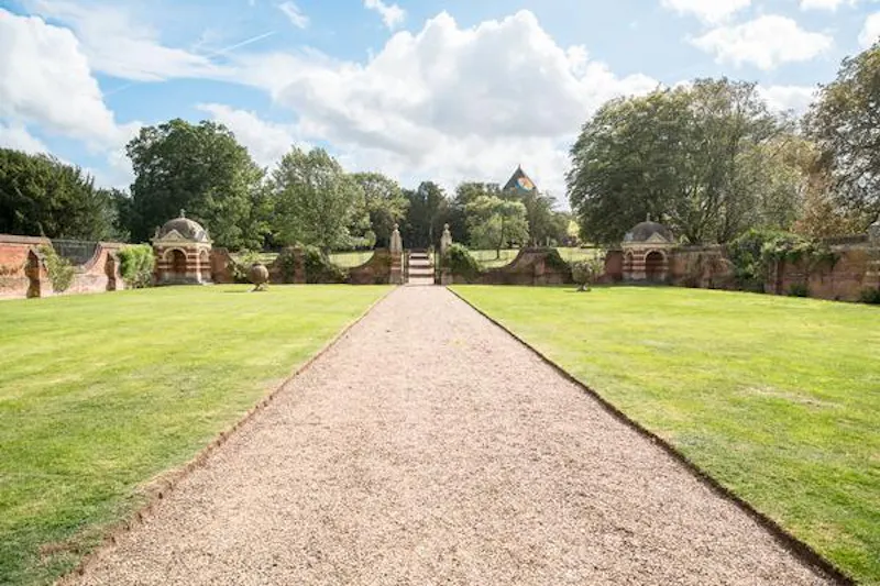 Elizabethan estate in Water End, G303 (photo 68)