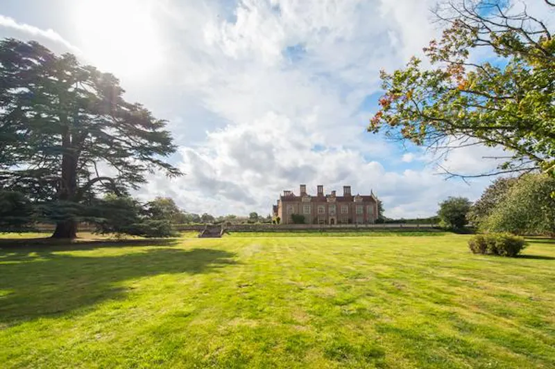 Elizabethan estate in Water End, G303 (photo 94)