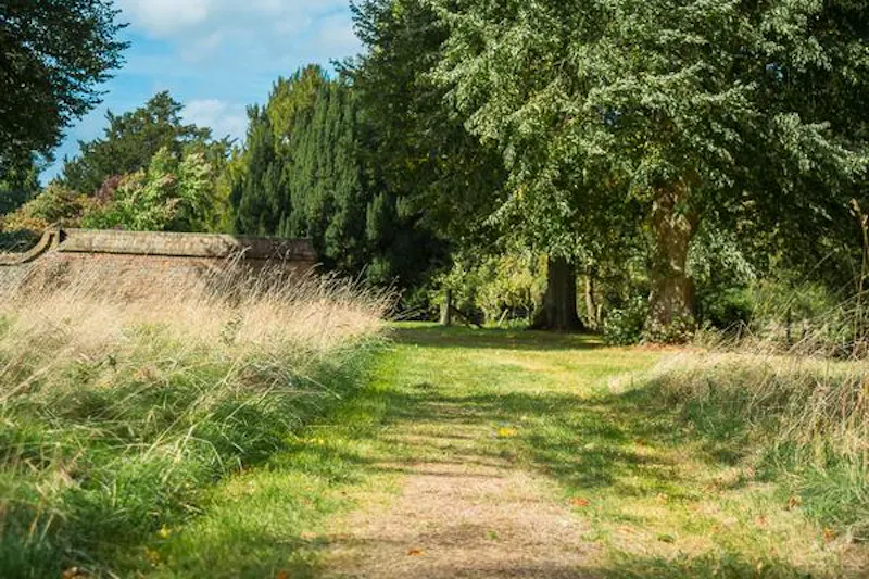 Elizabethan estate in Water End, G303 (photo 95)
