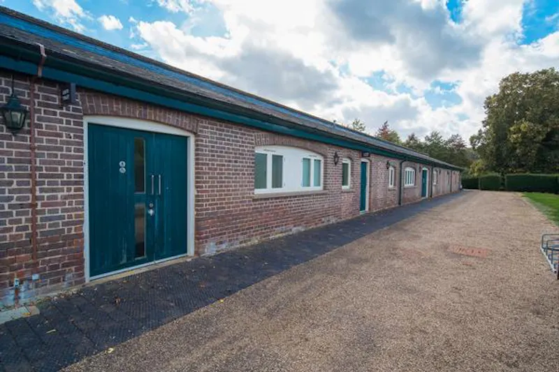 Stable / Outbuildings at Elizabethan estate in Water End, G303 (photo 97)