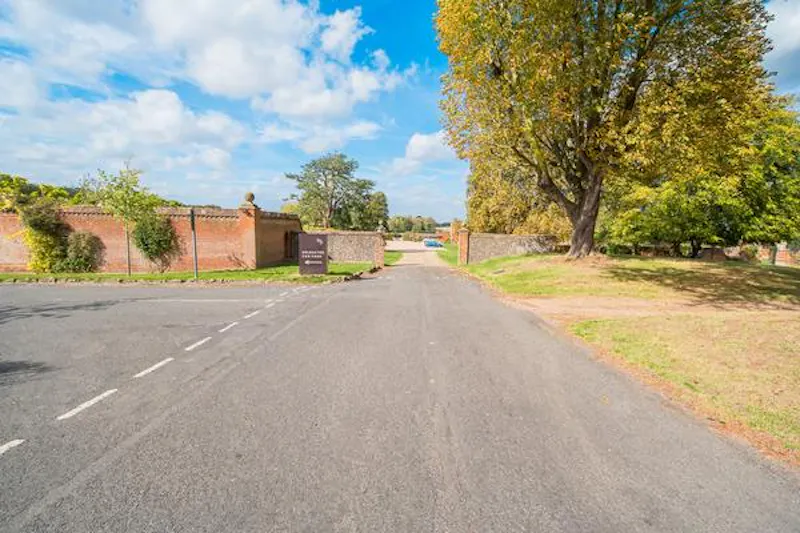 Elizabethan estate in Water End, G303 (photo 98)