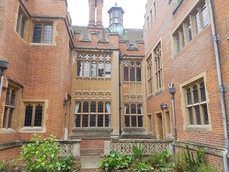 Gothic Cambridge manor house, M307 (photo 18)