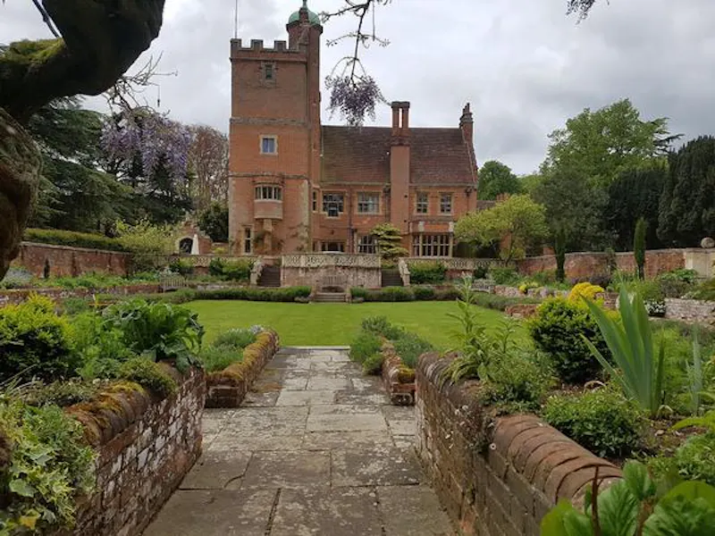 Gothic Cambridge manor house, M307 (photo 33)