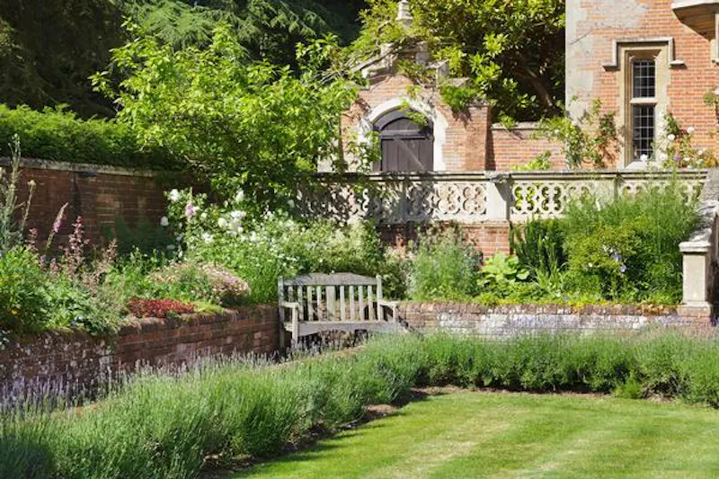 Walled garden at Gothic Cambridge manor house, M307 (photo 38)