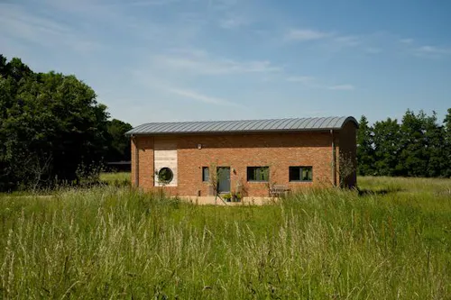 New-build barn photo studio, L668
