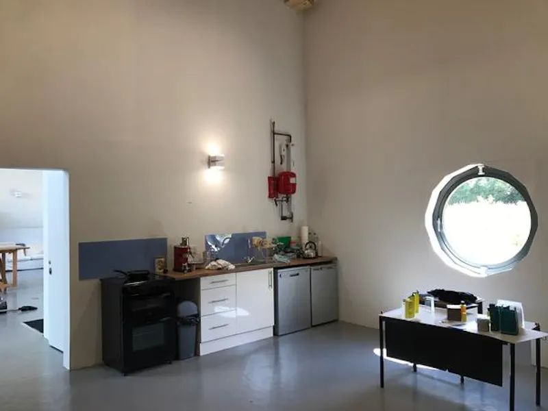Kitchen at New-build barn photo studio, L668 (photo 8)