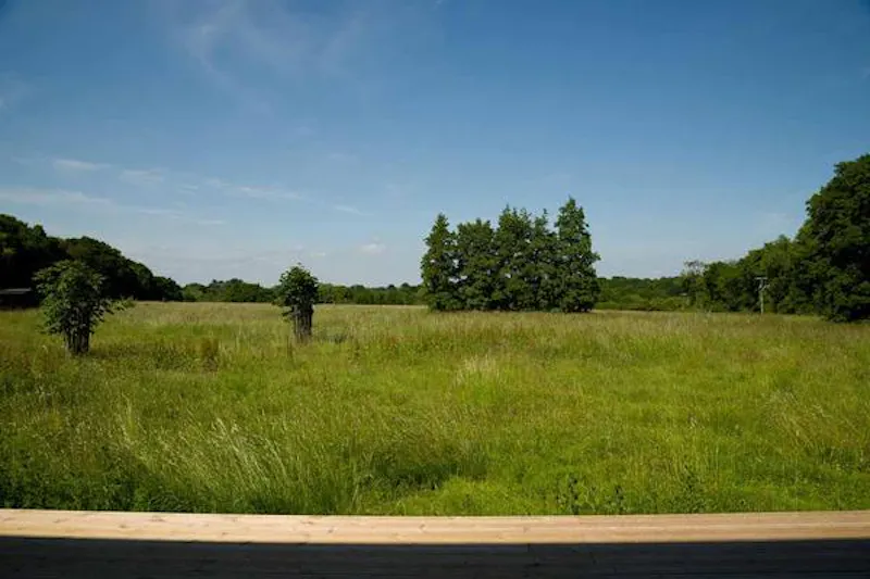 Countryside at New-build barn photo studio, L668 (photo 10)