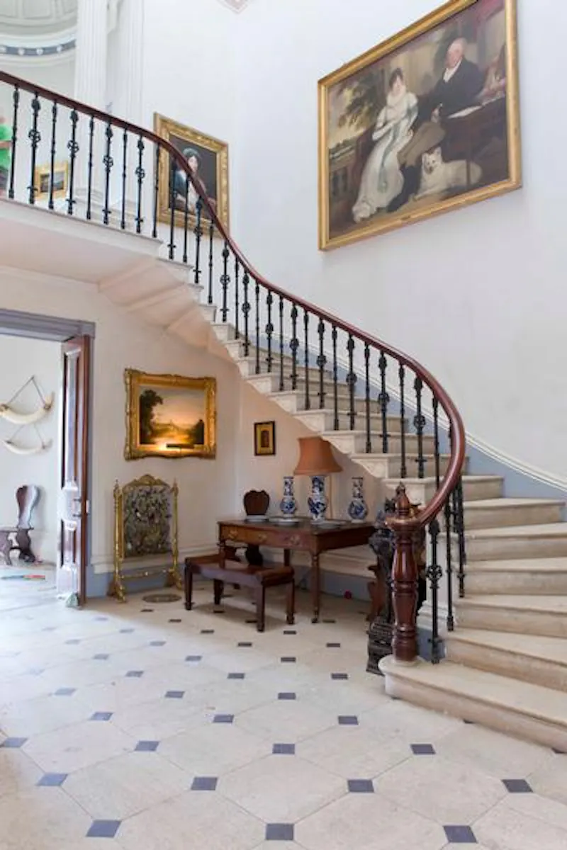 Staircase at Neo-classical Bedford house, A1438 (photo 7)