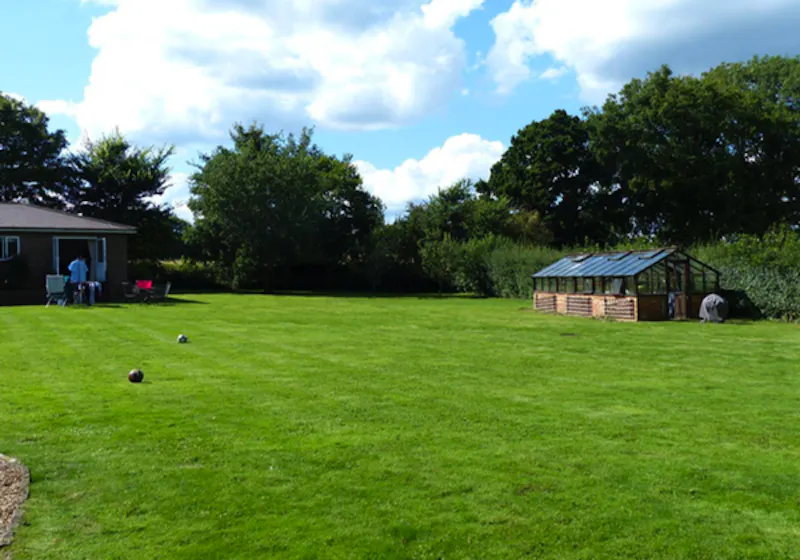 Film location D2318 in Surrey (photo 35)
