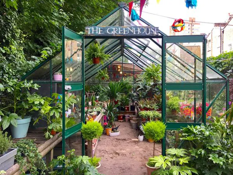 Garden at Garden centre in Battersea, Q122 (photo 1)