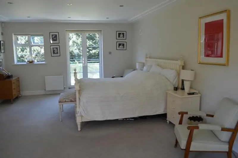 Bedroom at Quirky Poole deco house, D2319 (photo 27)