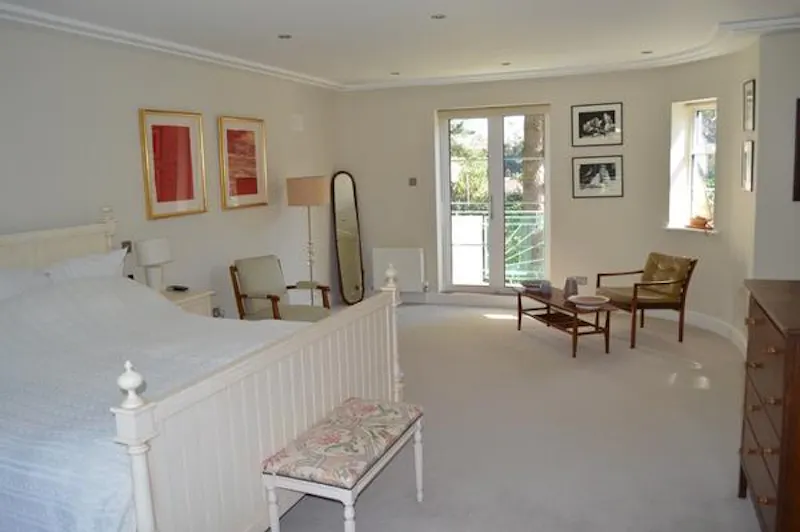 Bedroom at Quirky Poole deco house, D2319 (photo 28)