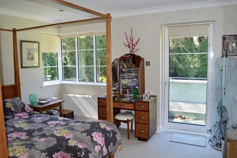 Bedroom at Quirky Poole deco house, D2319 (photo 37)
