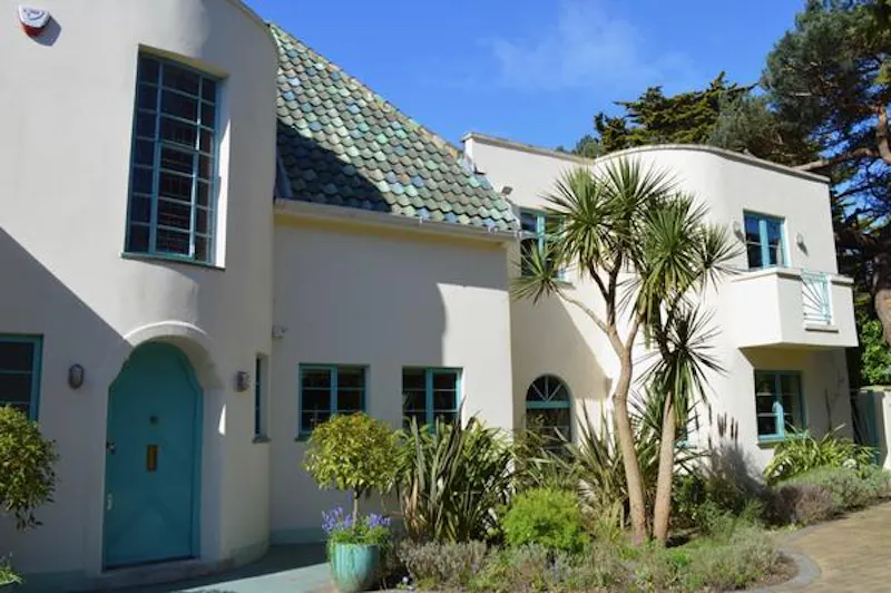 Quirky Poole deco house, D2319 (photo 65)
