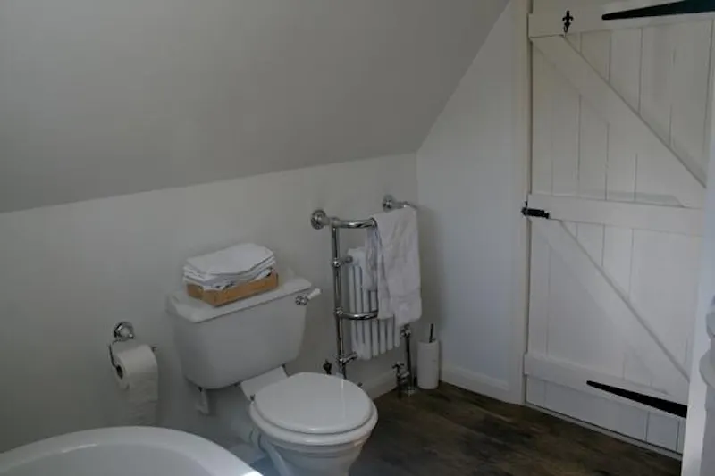 Quaint Great Missenden home, C886 (photo 16)