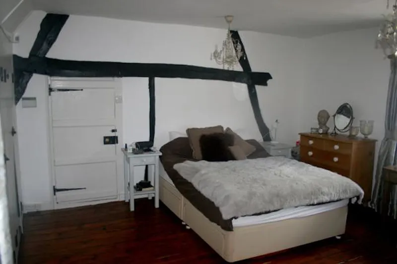 Bedroom at Quaint Great Missenden home, C886 (photo 24)