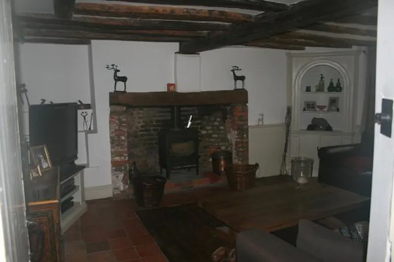 Quaint Great Missenden home, C886 (photo 59)