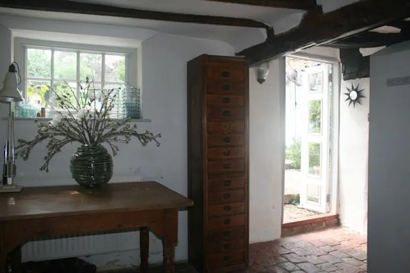 Quaint Great Missenden home, C886 (photo 84)