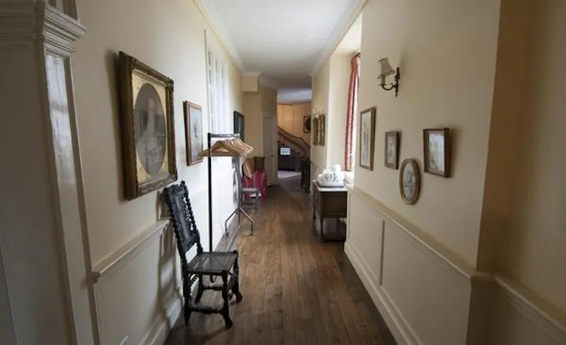 Film location H179 in Wiltshire (photo 16)
