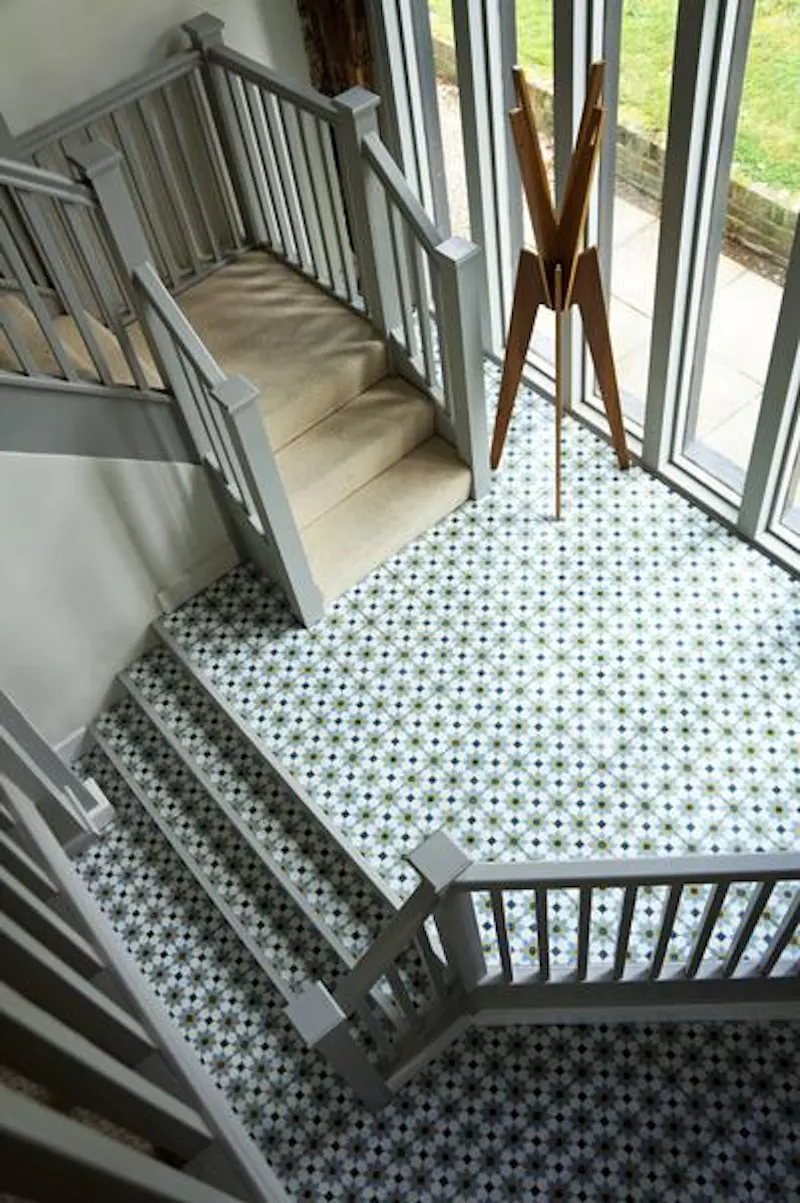 Staircase at Stylish Dorking barn conversion, L670 (photo 8)