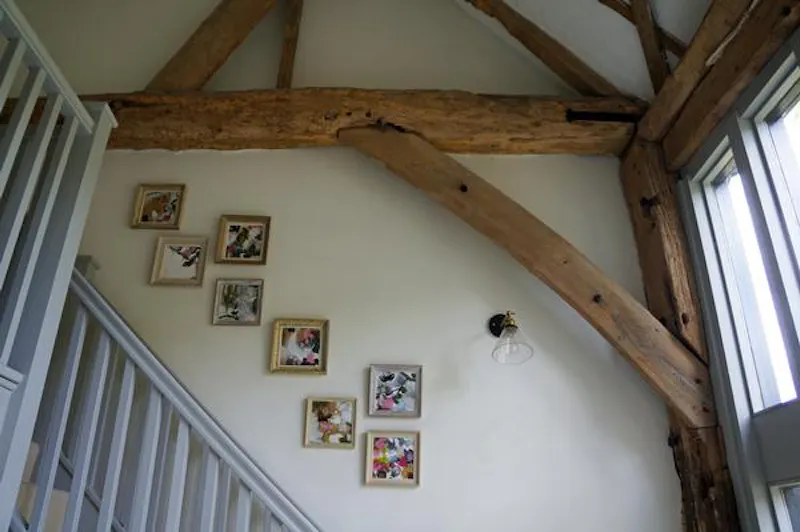 Beams at Stylish Dorking barn conversion, L670 (photo 9)