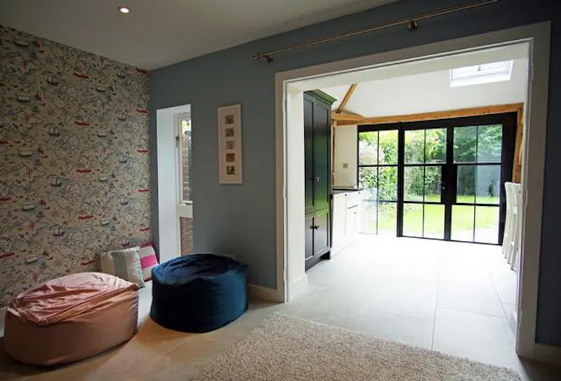 Stylish Dorking barn conversion, L670 (photo 13)