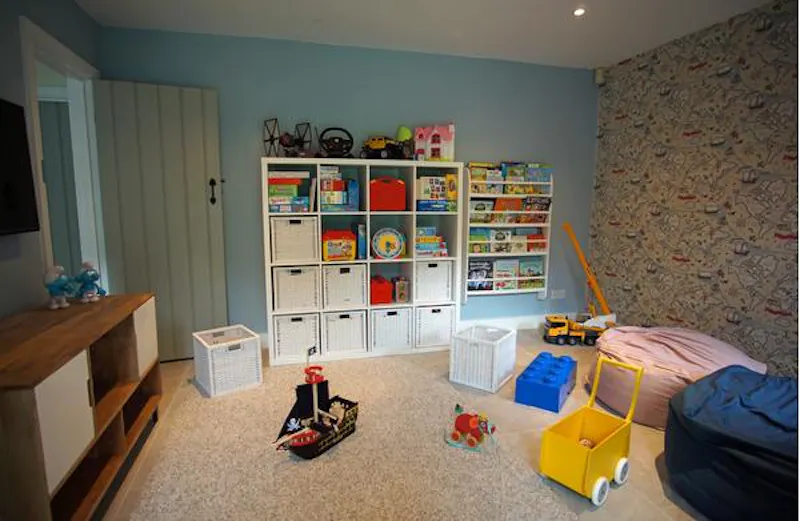 Stylish Dorking barn conversion, L670 (photo 20)