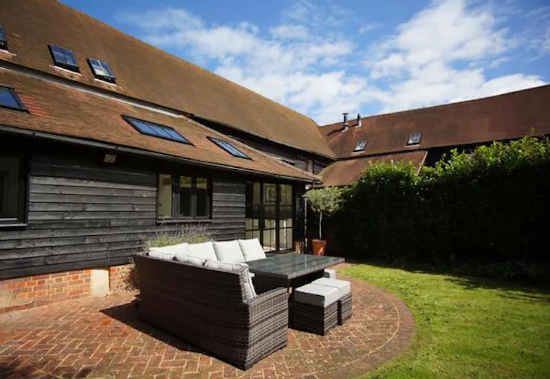 Terrace/Patio at Stylish Dorking barn conversion, L670 (photo 23)