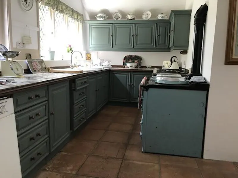 Kitchen at Film location C888 in East Sussex (photo 40)
