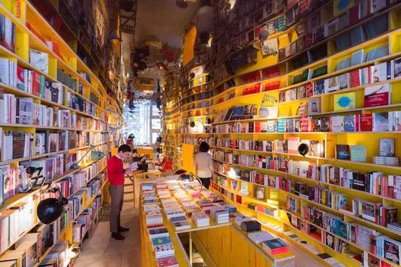Eclectic Brick Lane bookshop, Q123 (photo 3)