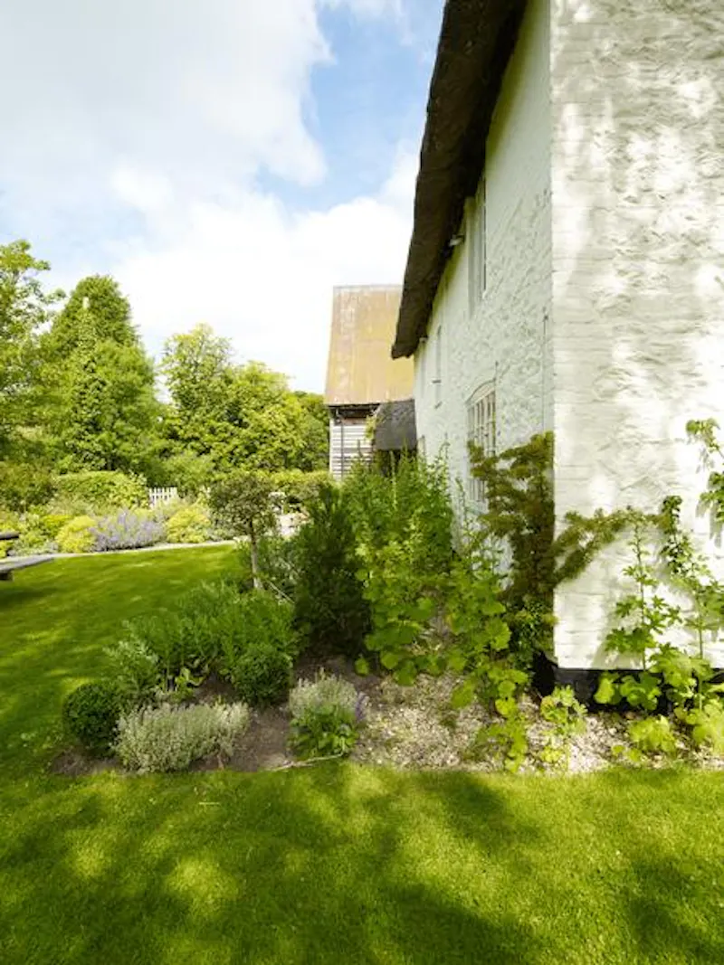 Thame thatched cottage, C889 (photo 12)