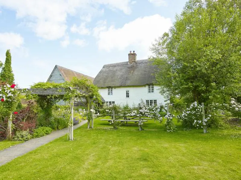 Thame thatched cottage, C889 (photo 14)