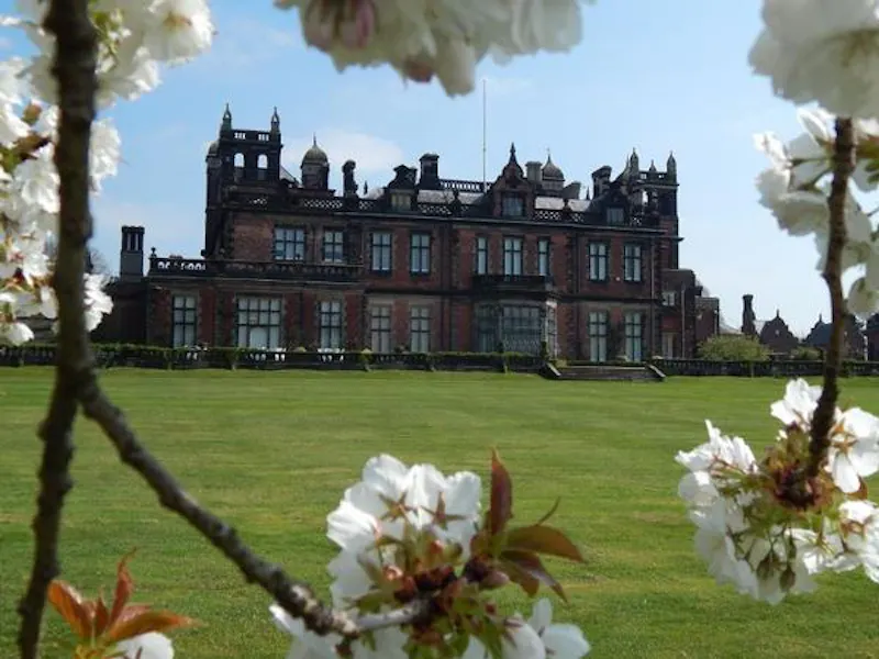 Macclesfield stately home, A1440 (photo 25)