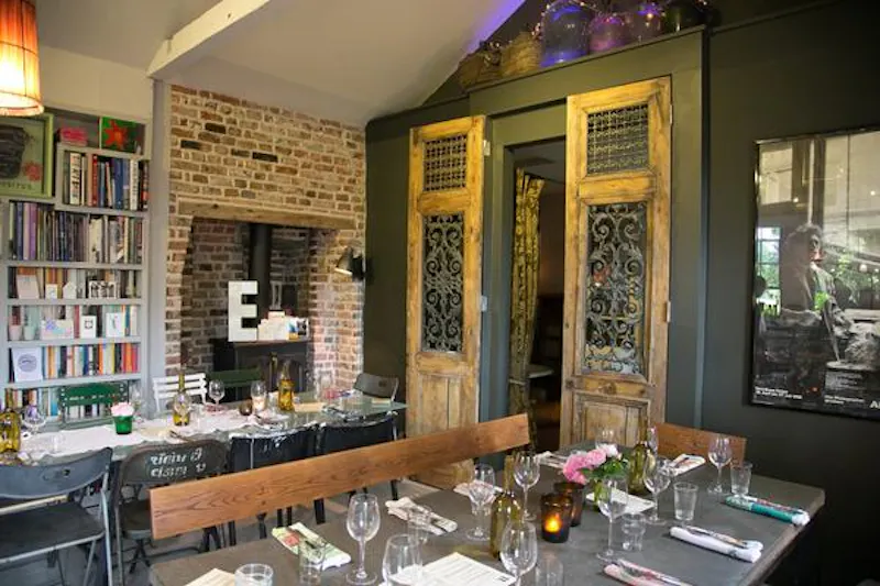Stylish Ham Common house, F1151 (photo 24)