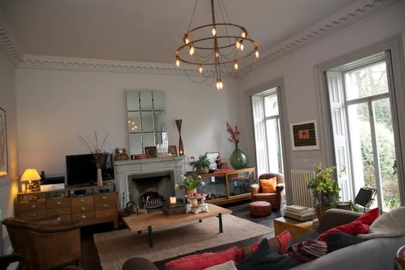 French doors at Stylish Ham Common house, F1151 (photo 5)